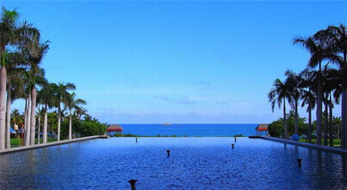 小饭桶火山岩烤肉饭
