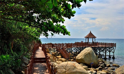 女孩起名悦然好吗好听吗（女孩起名悦然好吗好听吗怎么样）